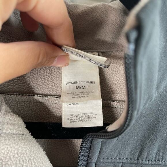 The North Face black biopic women’s‎ zip up soft shell jacket size medium - Picture 3 of 4